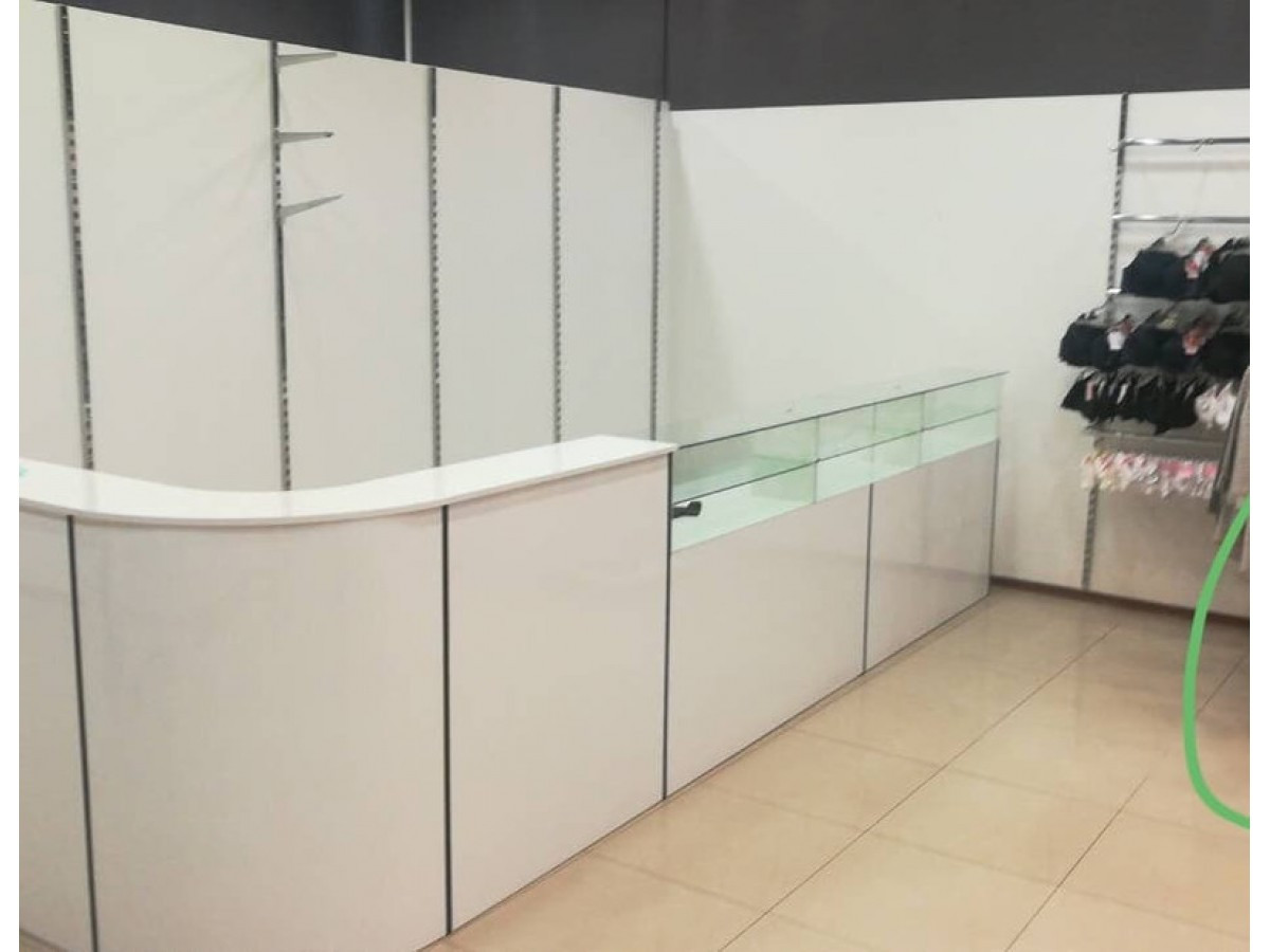 Торговая мебель Лонан на заказ в Крыму фотография